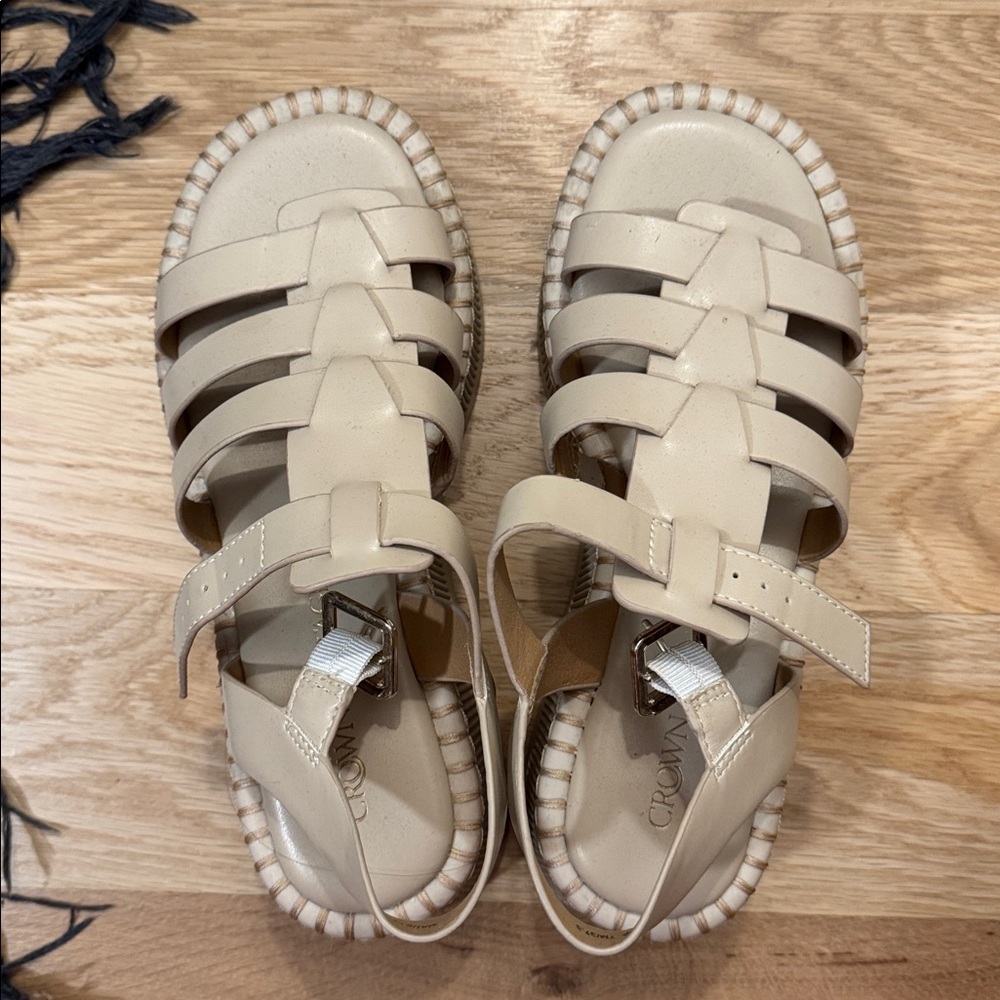 Crown Vintage Gracen Sandal ✨ LIKE NEW ✨ - Picture 3 of 6